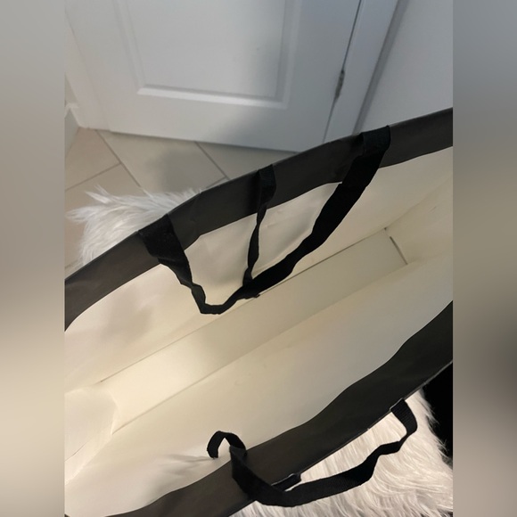 Gucci Large Gift Bag White/Black - Picture 6 of 12